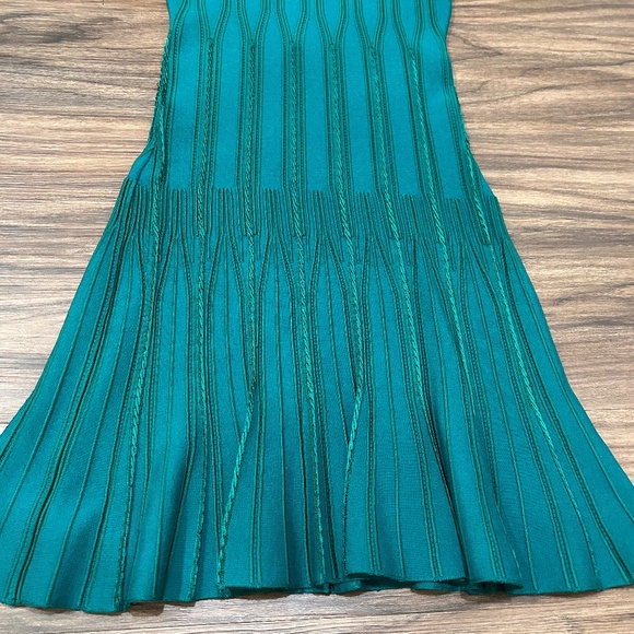 NWOT Roberto Cavalli Dress size EU 40 US 8 Green Short Sleeve V-neck Bodycon - Picture 8 of 15